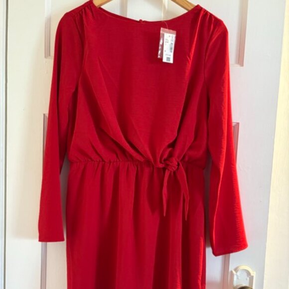 Long-Sleeve Boat-Neck Dress with Knot Detail - Picture 1 of 2